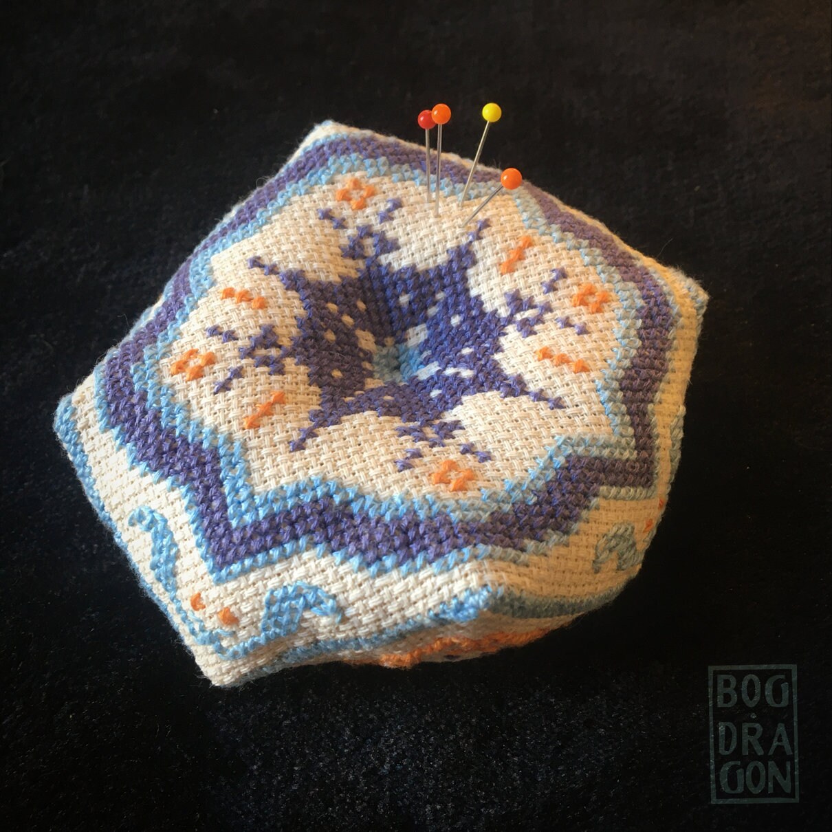 Biscornu cross stitch pattern - Lavender pincushion from Provence