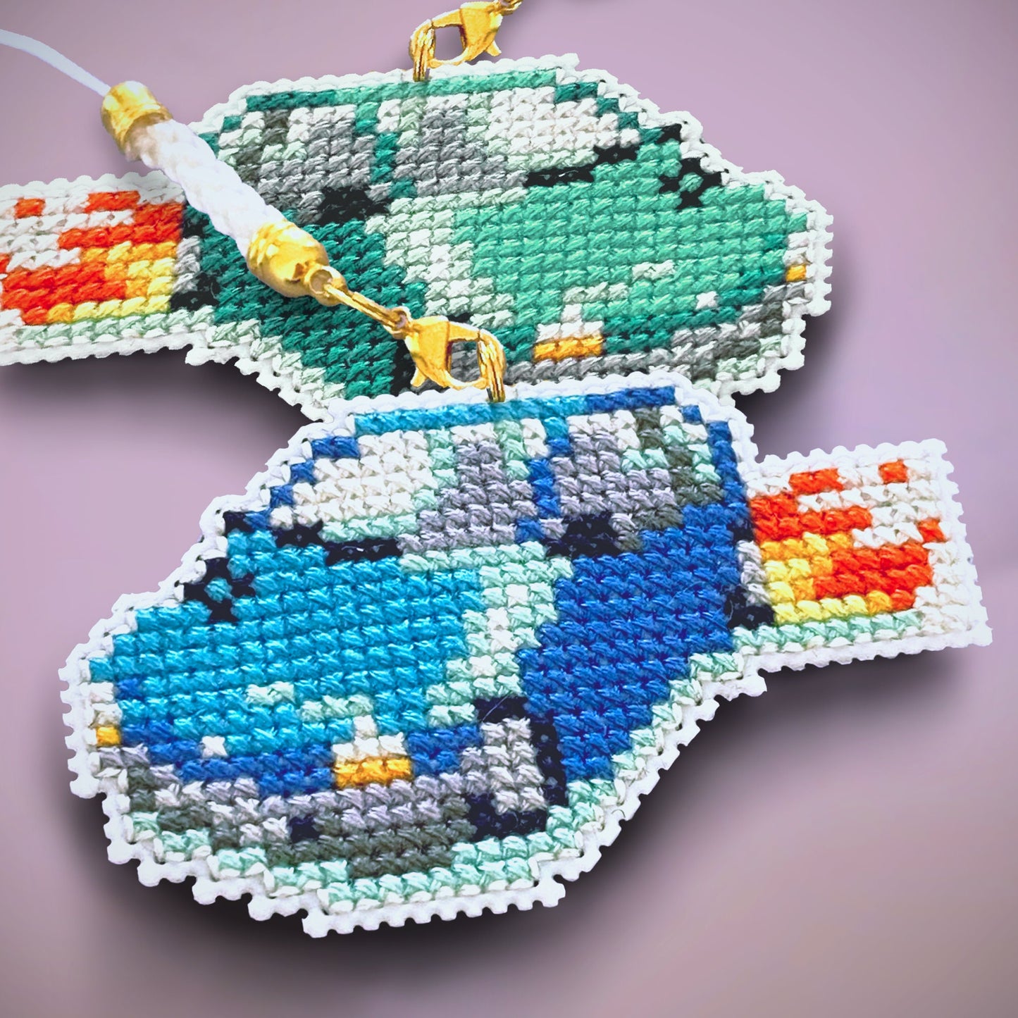 Twingo cross stitch pattern - Blue and green retro car